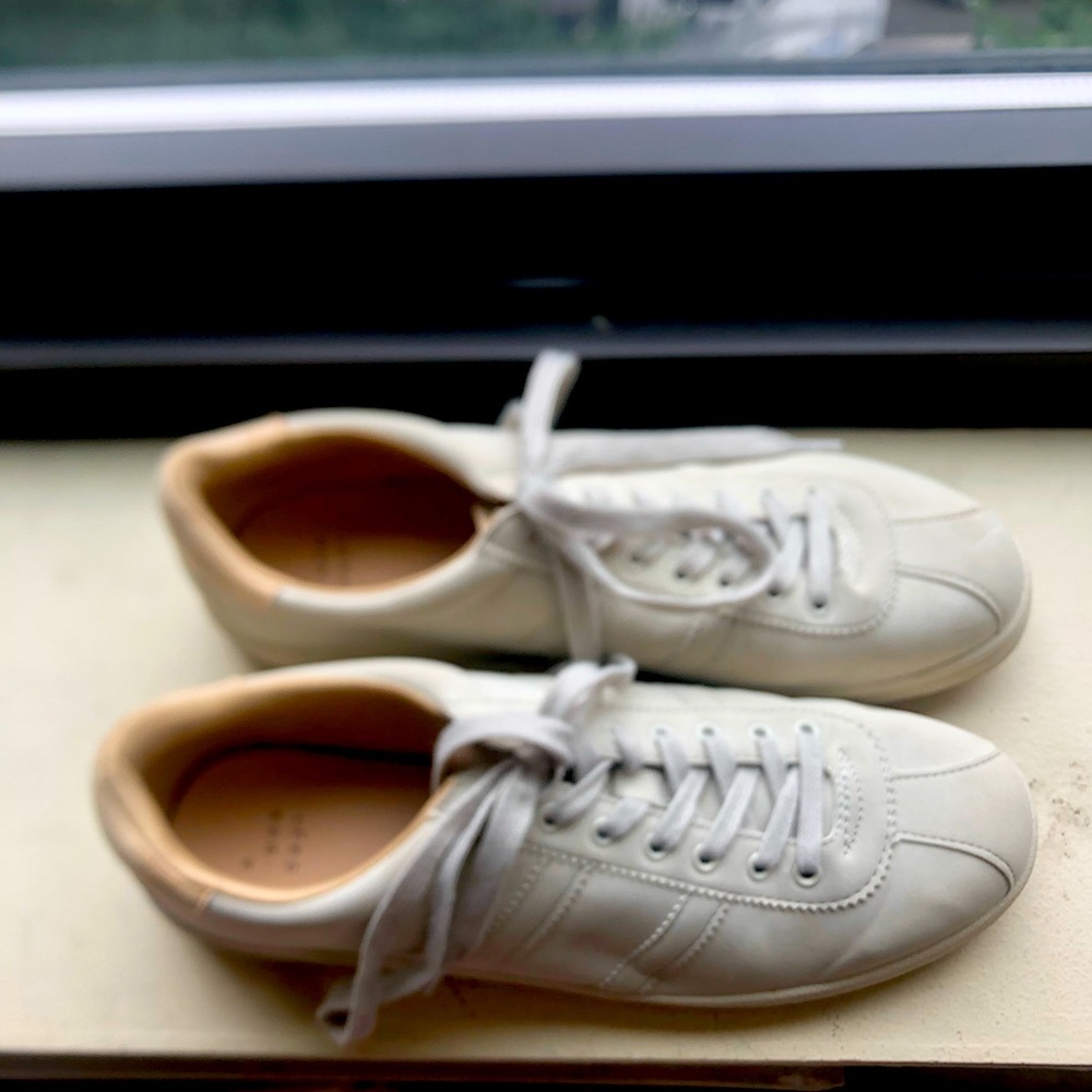 Cream white low top sneakers. Size 11. Worn once.